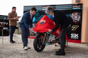 Team_Go_Eleven_Ducati_5